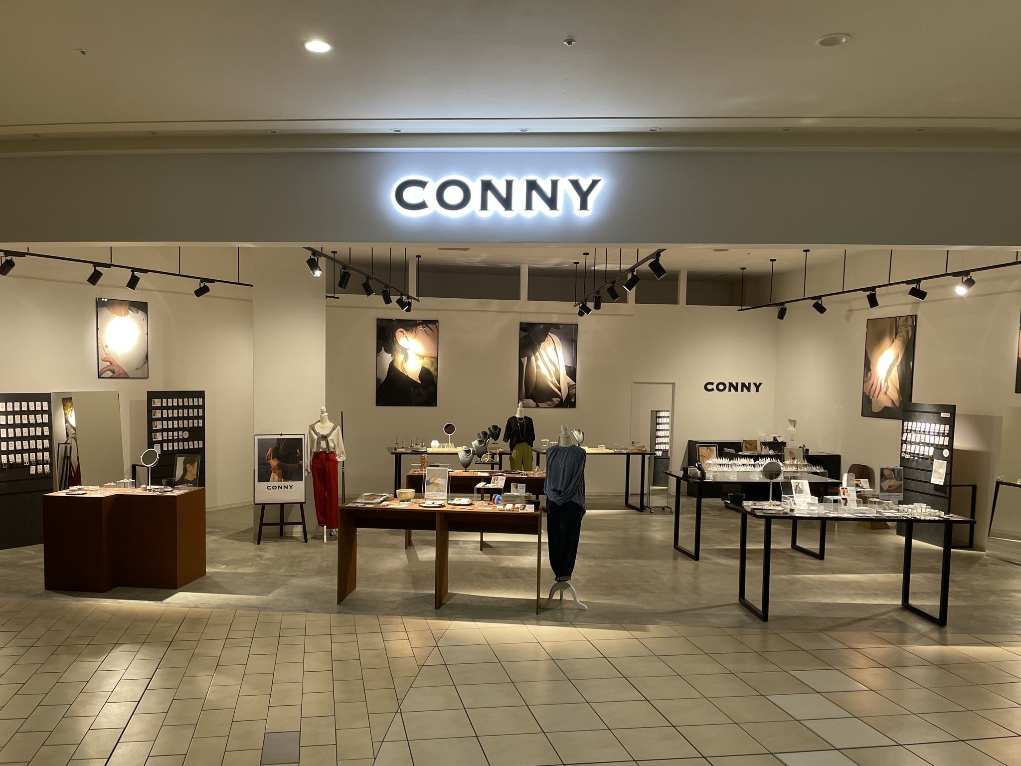CONNY ACCESSORY SHOP